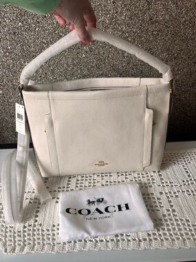 NWT pebble leather Coach Chalk Pebbled scout hobo with Gold Hardware
